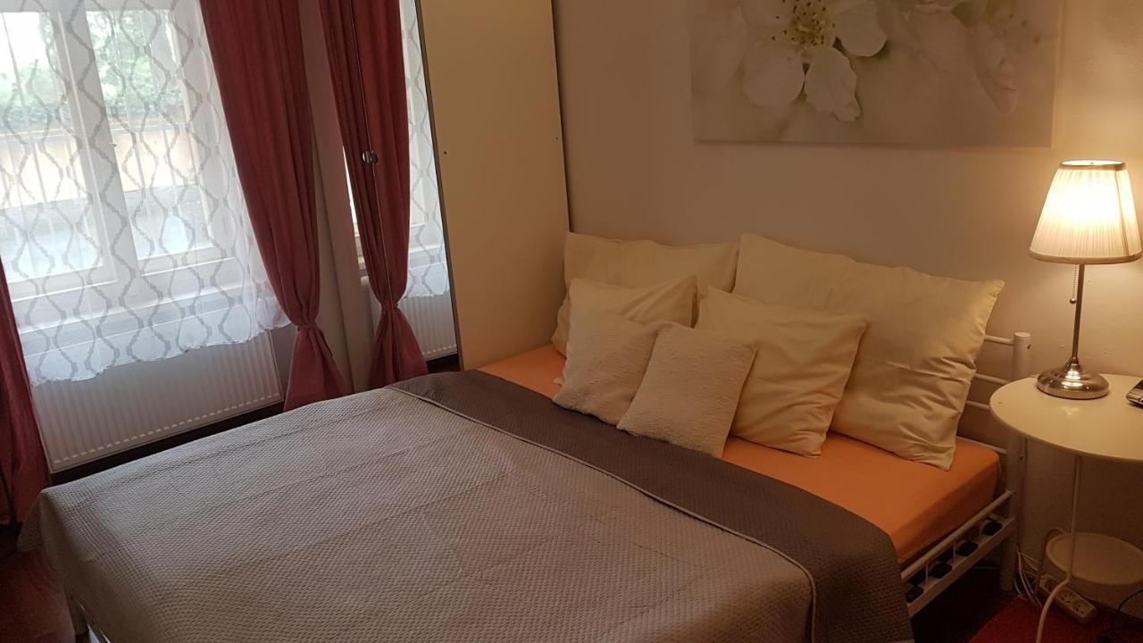 Spacious 3bdr Wenceslas Square Apartamento Praga