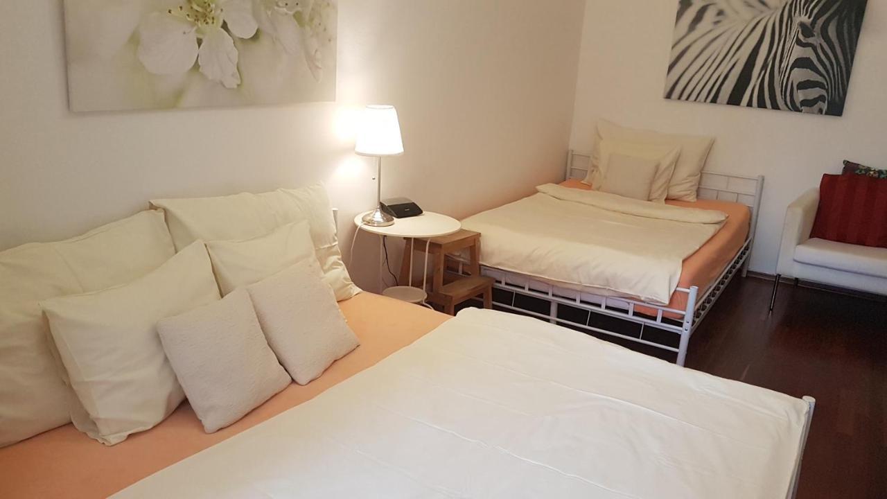 Spacious 3bdr Wenceslas Square Apartamento