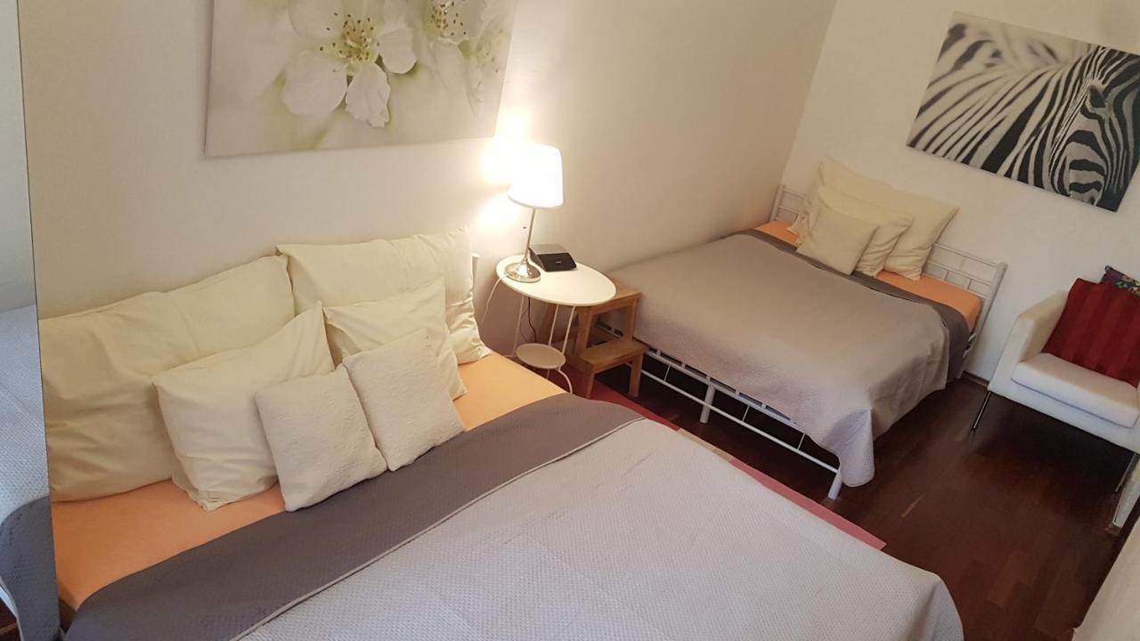 Spacious 3bdr Wenceslas Square Apartamento